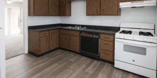 Willow Creek Apartments Gallery 29