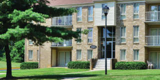 The Apartments at Elmwood Terrace Gallery 16