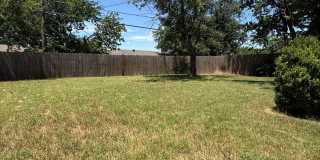 Adorable 3 bedroom, 2 bath home in Aledo Gallery 20