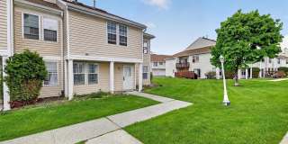 2722 Whispering Hills Gallery 2