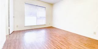 106 Hughson Court Gallery 11