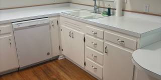 3 bedrooms, 2 Baths Ranch Home with Large, Fenced Yard in the River Crest Neighborhood! Gallery 9