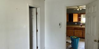 3001 Myrtle Avenue Gallery 14