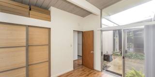 Wonderful Atrium Eichler in the Heart of Greenmeadow Gallery 20