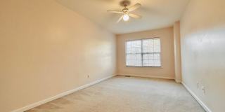 End-Unit 3BR Townhome Minutes to NCSU, Downtown & Crossroads Gallery 28