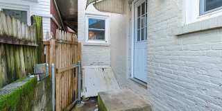 Updated 4 Bed 2 Bath Townhouse in Lancaster City! Gallery 30