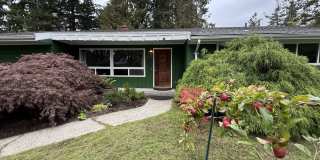 Extremely Spacious 3 bedroom Home Located in Edmonds Gallery 1