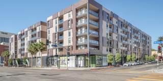 Wilshire Valencia Gallery 21