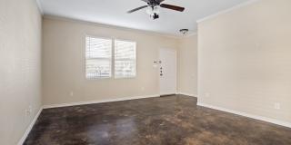 1200 College Avenue Gallery 39