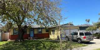 Adorable 3 Bed, 1 Bathroom Single Family Home in Orange Gallery 1