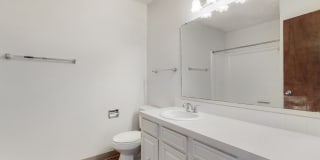 Robin Hill Gallery 30