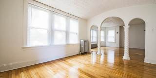 8236 S Maryland Gallery 20
