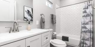 Newly furnished and remodeled 2 bed 2 bath! Gallery 23