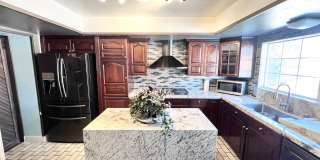 For Rent – Spacious 5 Bedroom Home with Pool! Gallery 1