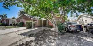 Charming 3/2 Duplex in West Bradenton with Private Yard and Carport Gallery 1