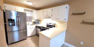 600 Ne 25th St Gallery 1