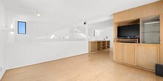 6206 Pacific Avenue Gallery 9