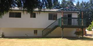 Spacious Covington Home with all New Appliances, Fresh Paint and Large Fenced Yard! Gallery 26