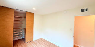 Fantastic 3 bed - 2 bath Home with backyard in North Hills Gallery 32