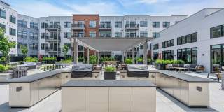 Woodland Square Gallery 25