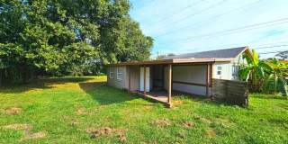 Rare flexible commercial space available for monthly lease on busy Combee Road Gallery 6