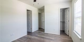 803 S Rupple Road Gallery 17