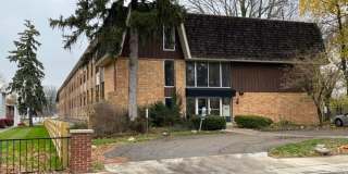 Cardinal Pointe I Gallery 49