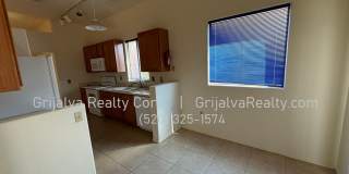 Beautiful 2 BD 2 BA House in the Springs in Green Valley - GVR Included! Gallery 5