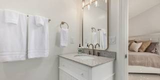 Stunning 7BR House in Camelback Canyon Gallery 56