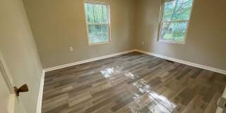 Room in 3 Bedroom Home at Glory St Gallery 22