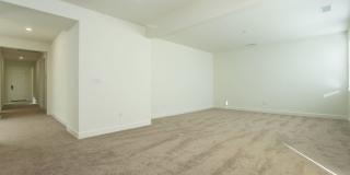 4 bedroom, 2.5 bathroom home in Golden Valley.  washer/dryer/refigerator included Gallery 7