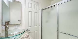 SD: Bright 2BD/2BA Condo in Golden Hill with In-Unit Laundry & Tandem Parking Gallery 16