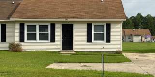 2 Bedroom, 1 Bath Duplex Gallery 1