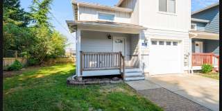 3 bedroom, 2.5 Bathroom Duplex! Gallery 1