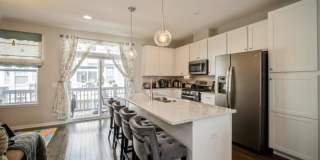 850 Lexington Circle West Gallery 4