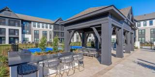 Portier at Midtown Gallery 42