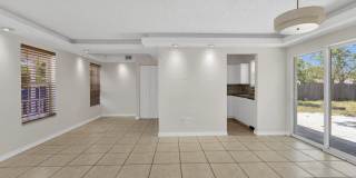 261 NE 42nd Street Gallery 6