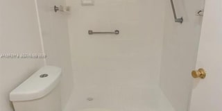 445 NE 195th St Gallery 12