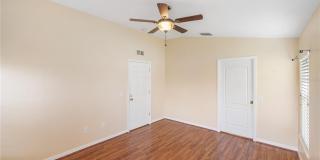 1556 SCARLETT AVENUE Gallery 23