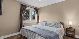 Grand Northwest Crossing Home. Fully furnished monthly rental. Walk to Compass Park. All Utilities, WIFI, and Landscaping Included in Rent. Gallery 14
