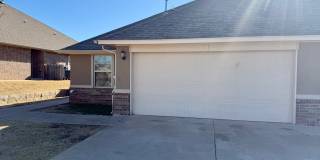 Beautiful 3 Bed 2 Bath Duplex in Surrey Hills!! Gallery 1