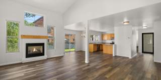 528 Lake Court Gallery 4