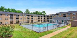 303 I Country Club Drive NE Gallery 12