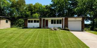 Your next home is waiting! Check out this inviting 3-bedroom Gallery 1