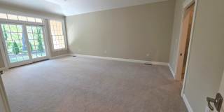 94 WOLF CREEK Circle Gallery 19