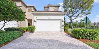 2467 SE 19th St Gallery 32