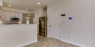 528 Normandy St Gallery 22