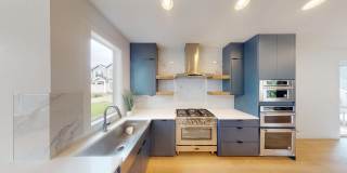 *Contemporary Home, Stylish Luxury, Central Air, Pet Friendly, Fenced Yard Gallery 6