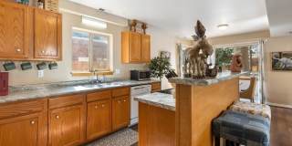 3 Bed 2 Bath Fully Furnished in Woodland Park 3 Bed 2 Bath Fully Furnished in Woodland Park Gallery 14