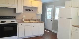 Nice Three Bedroom One Bath House in Brainerd Golfcourse Area Gallery 1